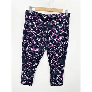Vummie Purple Pink Camo Patterned Capri Workout Leggings Women's Size Large